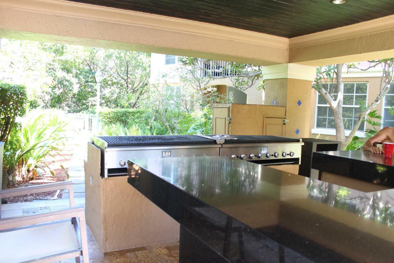 Yacht Club At Aventura 2 Bed 2 Bath Luxurius Cozy Brand New公寓 外观 照片