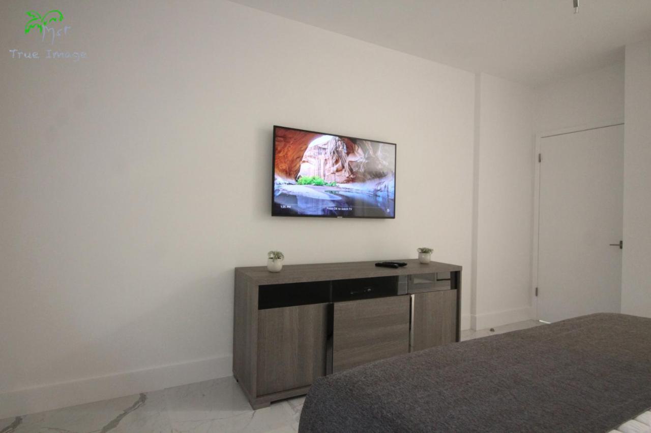 Yacht Club At Aventura 2 Bed 2 Bath Luxurius Cozy Brand New公寓 外观 照片